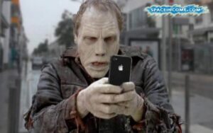 Зомби с телефоном